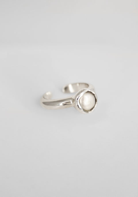 Ring "White Pearl"