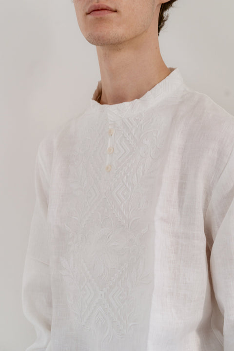 Men’s shirt with designer embroidery “Dorizka”